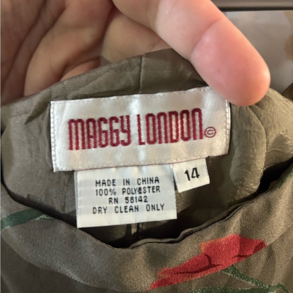 Vintage Maggy London Red Floral Maxi Dress - Picture 5 of 8